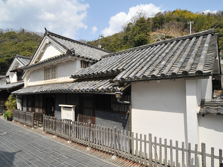 Former Residence of Rai Tadasuga (頼惟清旧宅)