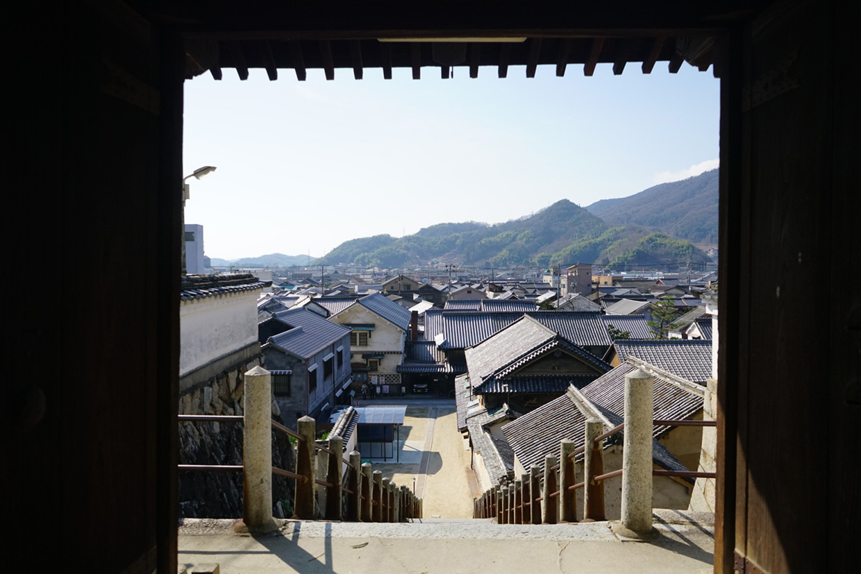 Saihoji Temple and Fumeikaku（西方寺・普明閣）  1