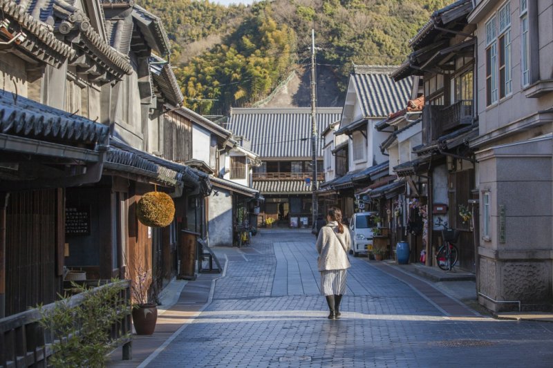 江戸時代から続く古い町並みは安芸の小京都と呼ばれています