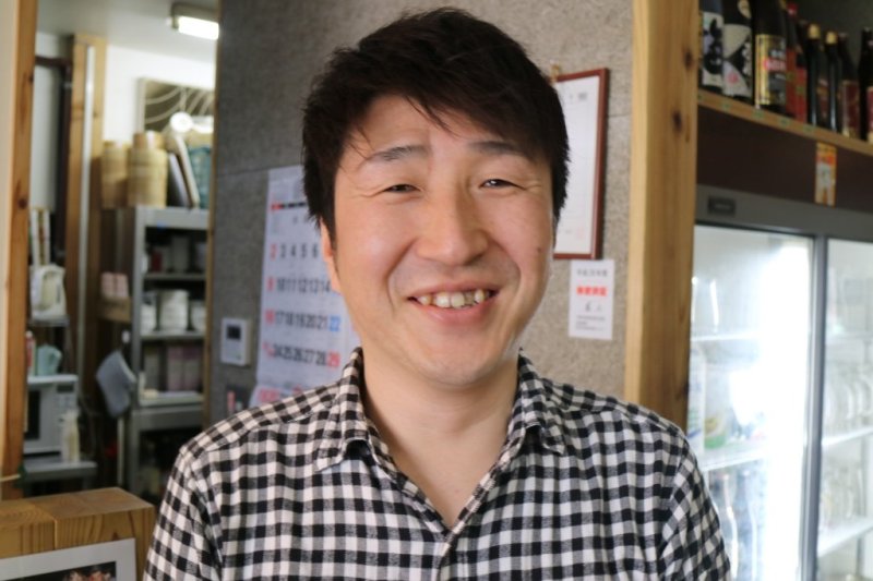 さわやかな店長さんです!!ぜひお越しください♪