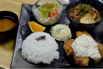 日替りランチプレート　723円（税抜き）