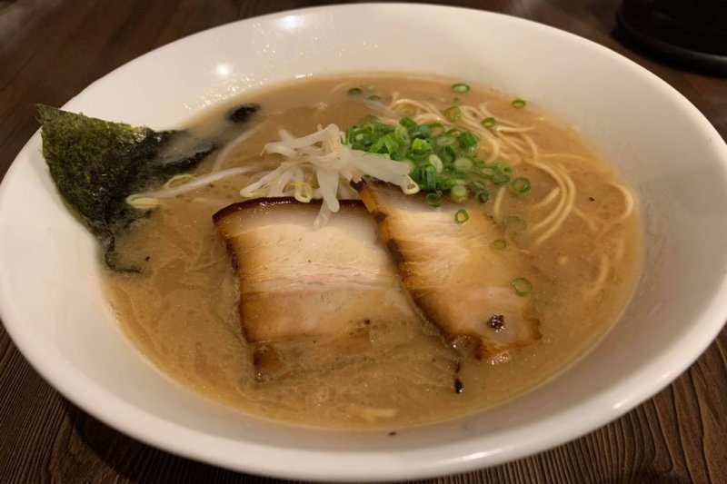 黒ラーメン