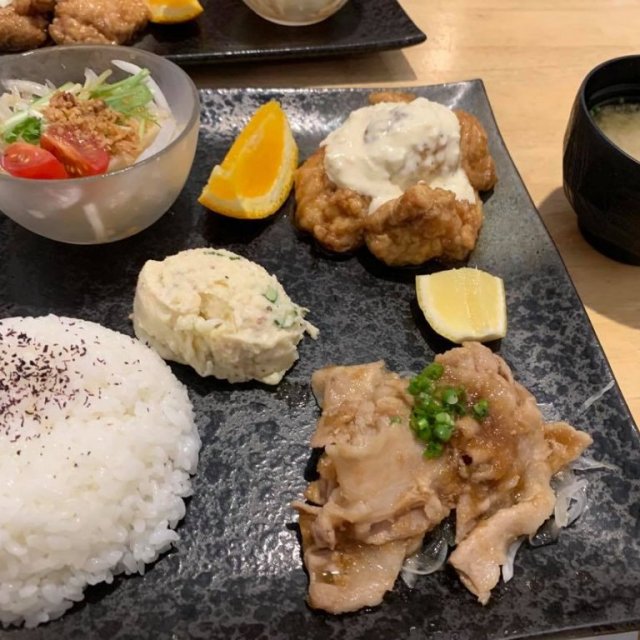 手づくり料理とお酒　くにみ