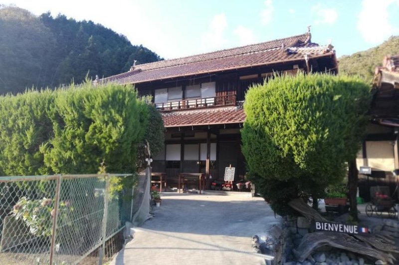 店の外観