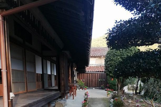 店の外の様子