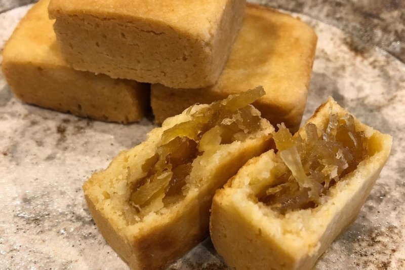 手作りパイナップルケーキ　350円