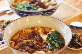 紅焼牛肉麺　　1,200円