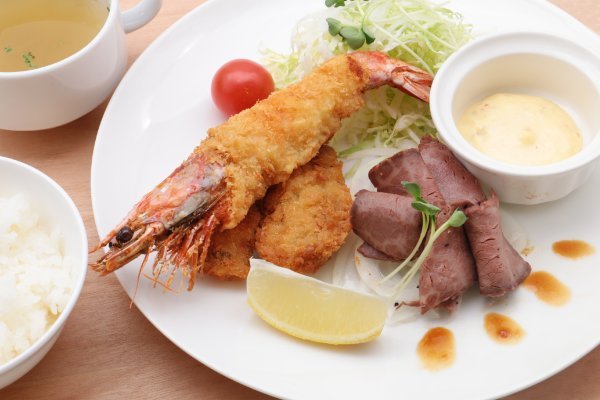 海の幸フライと峠下ローストビーフランチ