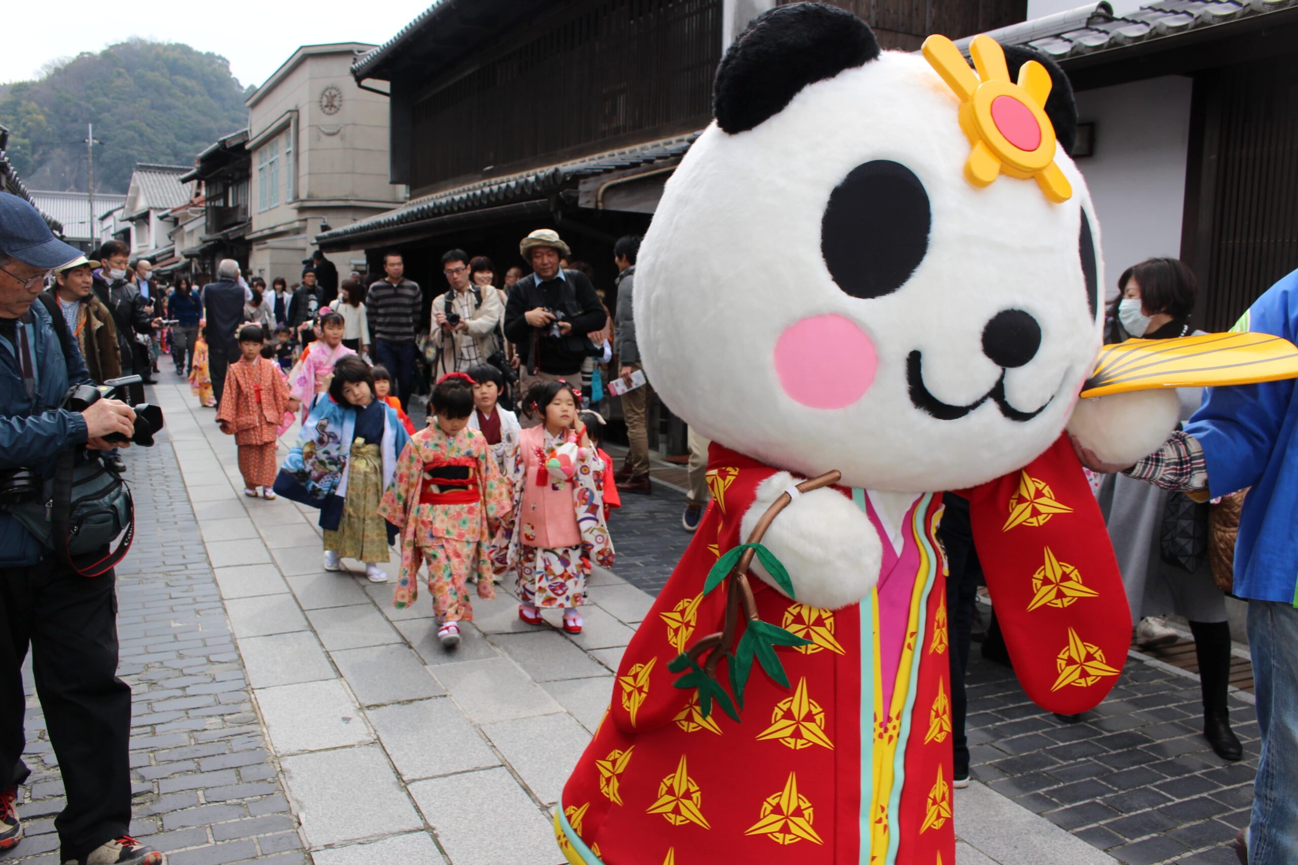 竹原街景兒童雛人偶巡遊